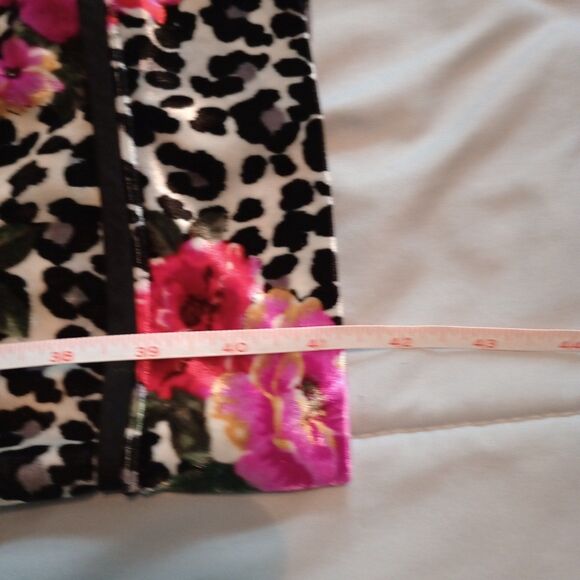 2 PC Sofia Vegara Intimates PJ Set XL (16-18) Black Pink Floral Print. - Picture 11 of 12